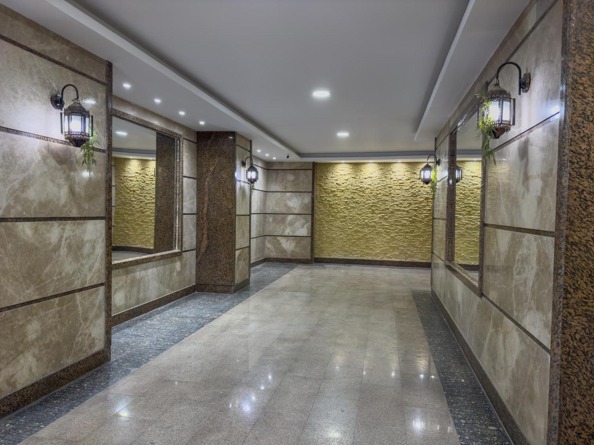 Royal Crown Hotel Giza Pyramids View Kafrat al Jabal Exterior photo