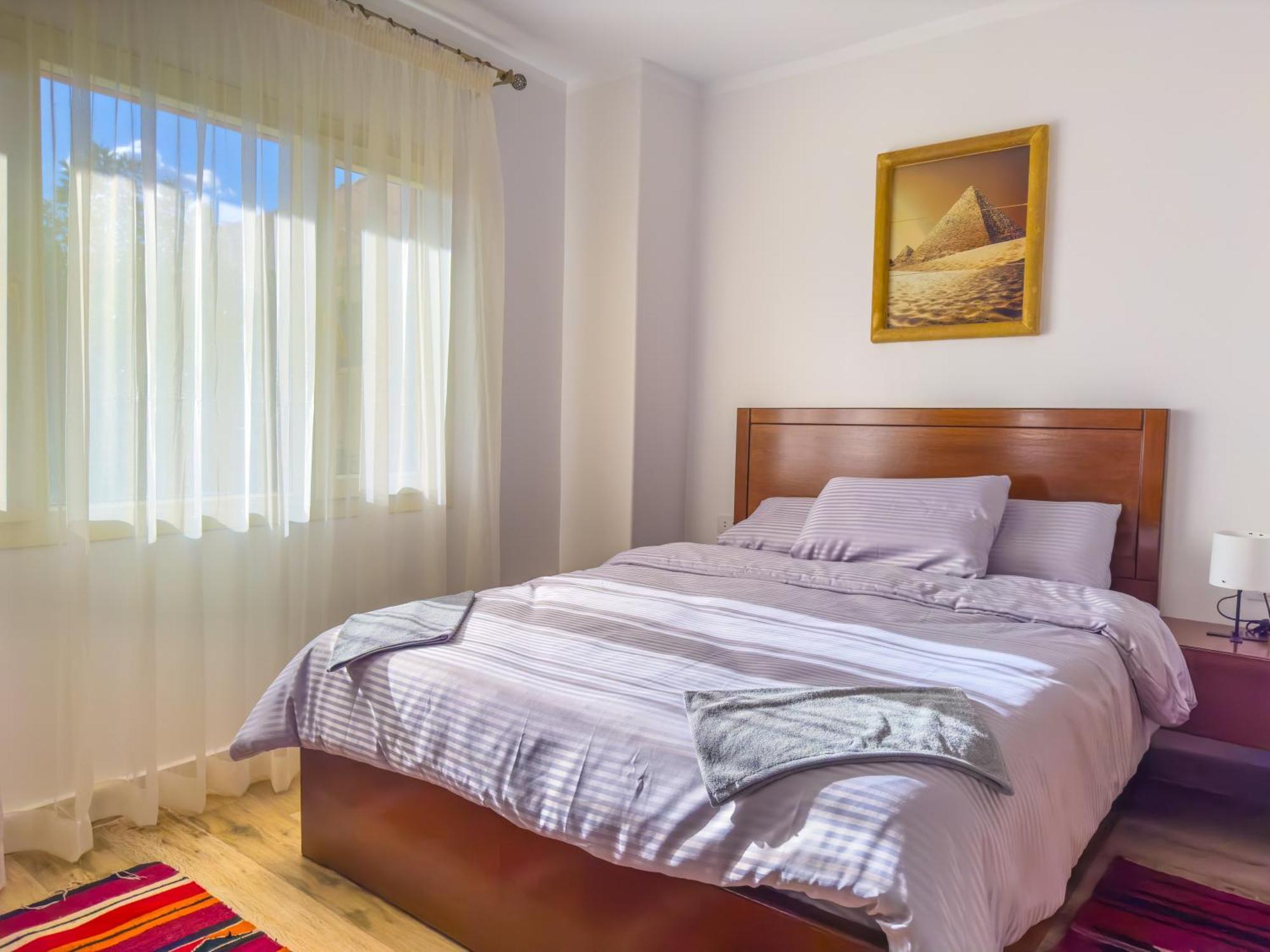 Royal Crown Hotel Giza Pyramids View Kafrat al Jabal Exterior photo